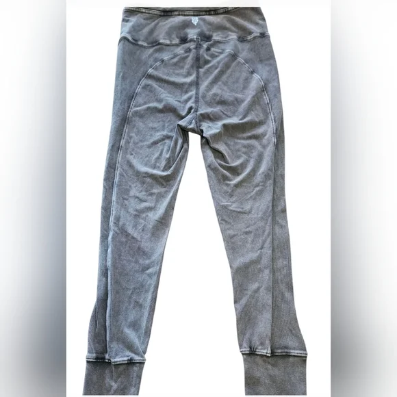 Free People Movement High-Rise Ankle Wrap Cuff Leggings Black Acid Wash Size S - Picture 2 of 5